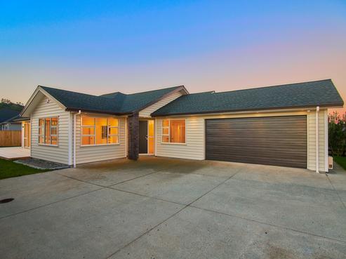 12 Sir Lincoln Drive, Kumeu