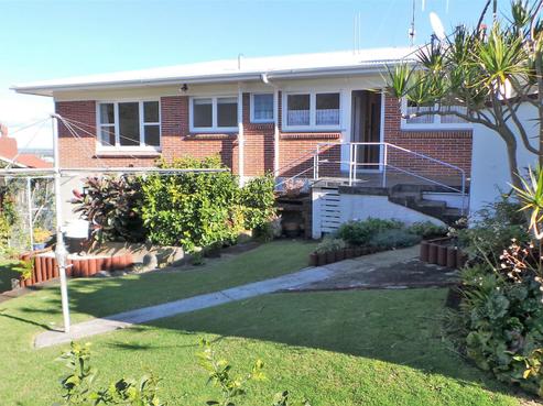 150 Brunton Crescent, Thames