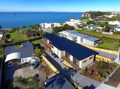 1043 Whangaparaoa Road, Tindalls Beach