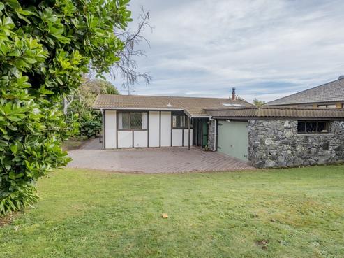 2 Shotover Grove, Waikanae