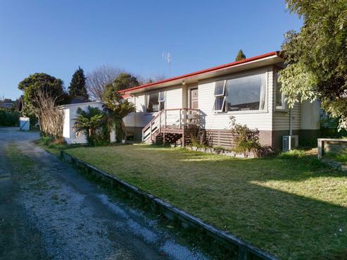 2/8 Weka Road, Waipahihi