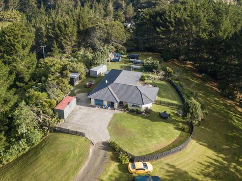 115 Anzac Valley Road, Waitakere