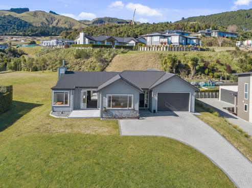 12 Kestrel Lane, Kinloch