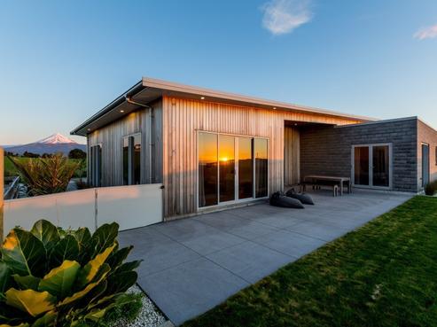 661 South Road, Omata