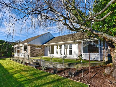 4 Deepdale Street, Burnside