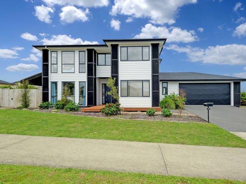 112 Pohutukawa Parade, Riverhead