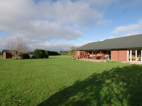 50 Bayley Road, Fernside