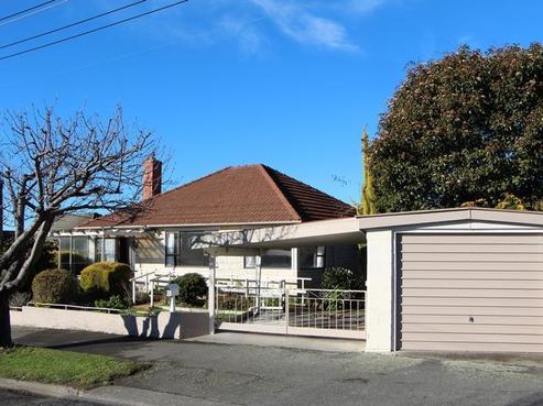 62 Grants Road, Marchwiel