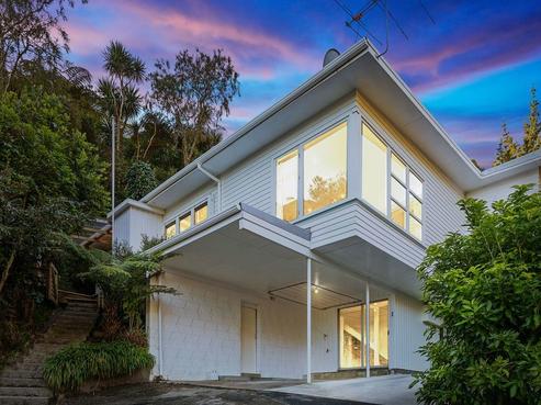 1/22 Waitohu Road, York Bay