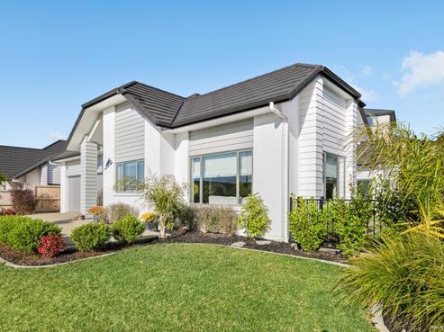 27 Colonial Drive, Silverdale