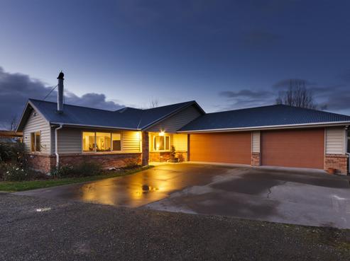 96 Reid Line West, Feilding