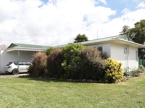 12A Pinnock Place, Ngatea
