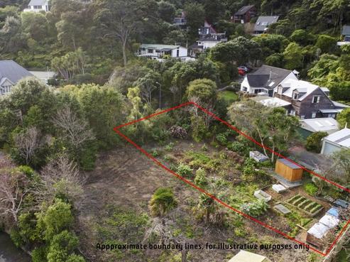 17 Whiorau Grove, Lowry Bay