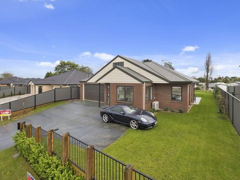 53 Stan Heather Drive, Deanwell