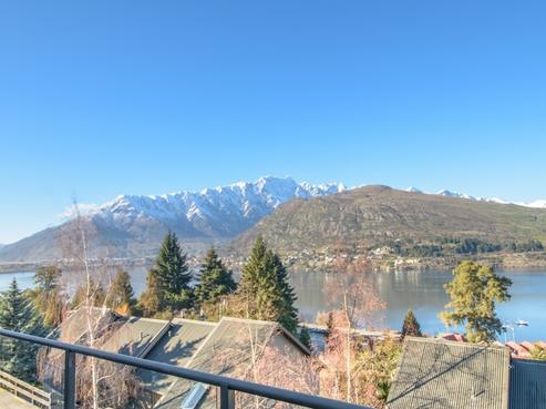 13 Quartz Rise, Queenstown Central