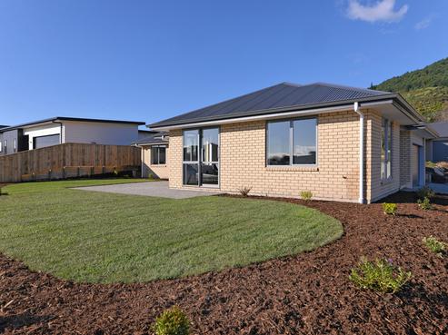 25 Pine Crest Drive, Richmond