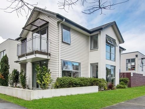 7 Phar Lap Crescent, Takanini