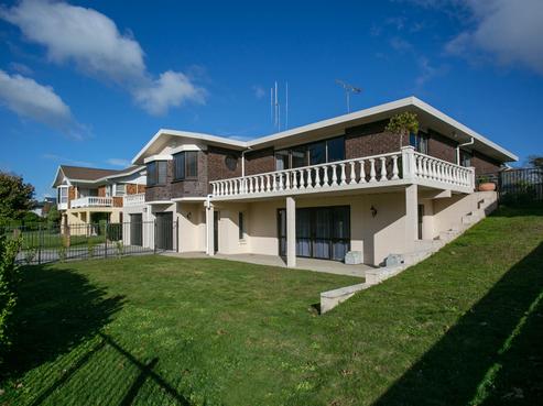 6 Byron Street, Leamington