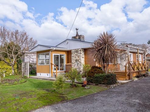 16A Kuratawhiti Street, Greytown