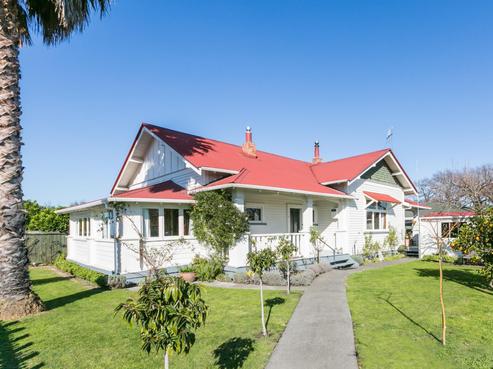 514 Burnett Street, Mahora