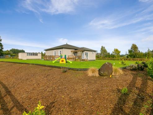 49A Davis Road, Inglewood