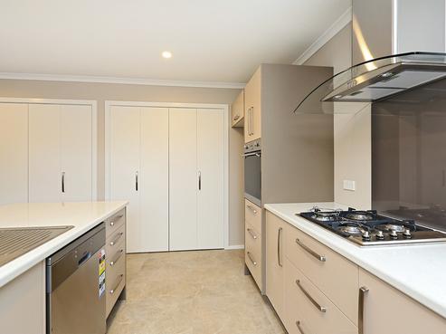2A Oliphant Place, Raureka