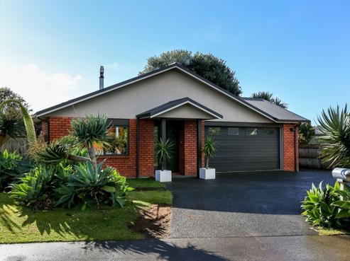2 Rahui View, Oakura