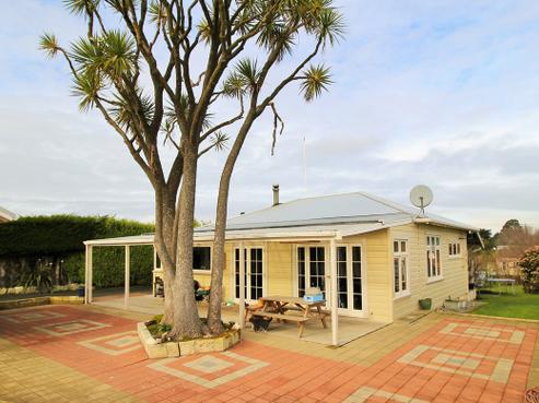 9 Meek Street, Weston