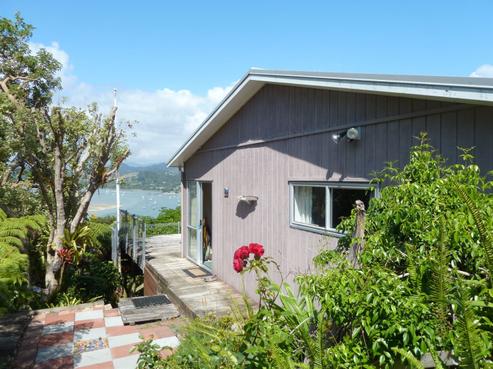 8 Motuhoa Road, Tairua