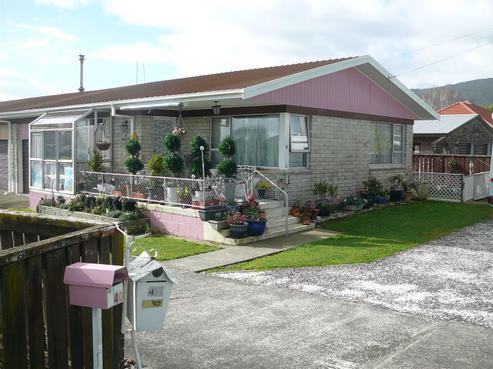 2/40 Station Road, Paeroa