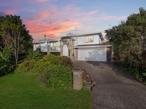 2 Woodfern Crescent, Titirangi