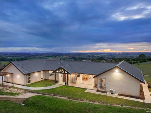 43 Matthew Whitford Drive, Bombay