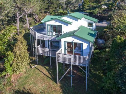 56 Grange Road, Hahei