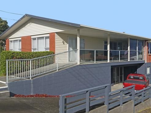 10 Pitcairn Street, Oakura