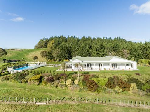 520 Swamp Road, Puketapu