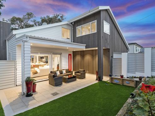 11 Prospect Terrace, Milford