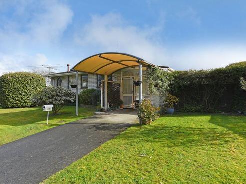 2/1 Shanly Street, Brown Owl