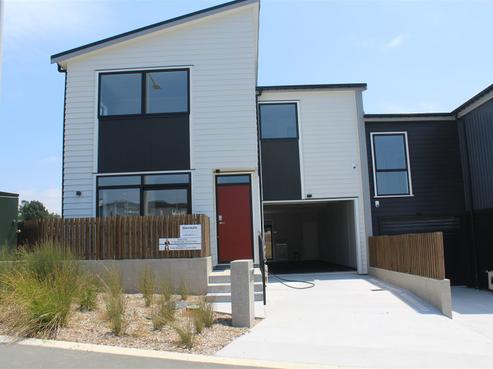 14 Killick Place, Long Bay