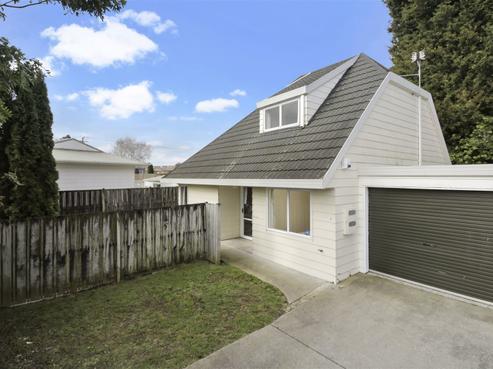 4/7 Beach Road, Takanini
