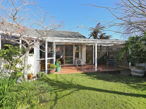 2/202 Willowpark Road North, Hastings
