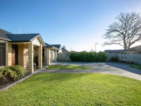 8 Libby Crescent, Cambridge