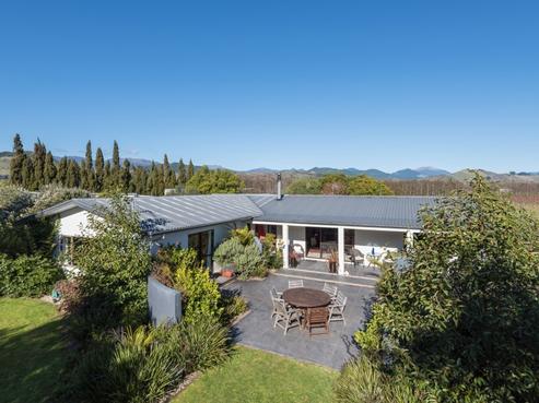 35 Edens Road, Hope