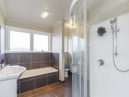 28 Aspiring Avenue, Milson