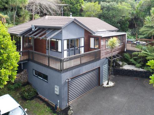 6 Stitchbird Close, Murrays Bay