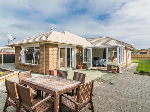 82 Makarini Street, Paraparaumu