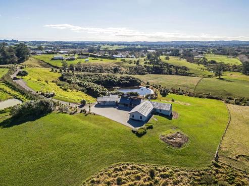 261 Amreins Road, Taupaki