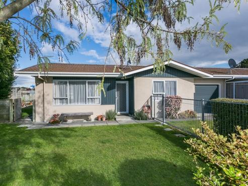 63 James Foley Avenue, Pirimai