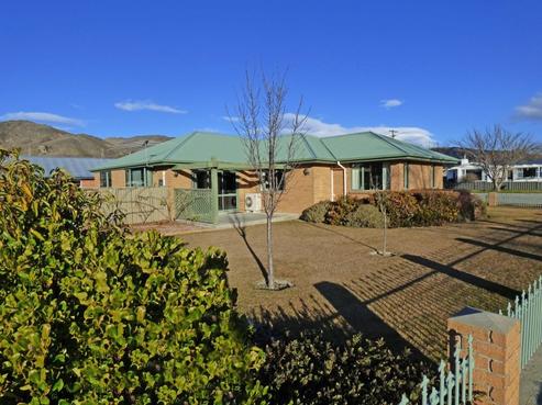61 Horace Street, Cromwell
