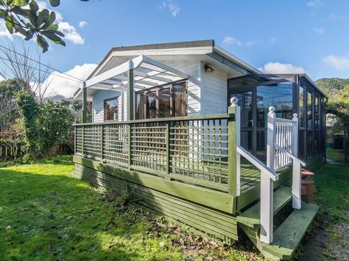 43 Parata Street, Waikanae