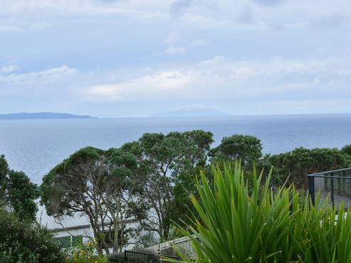1416 Whangaparaoa Road, Army Bay